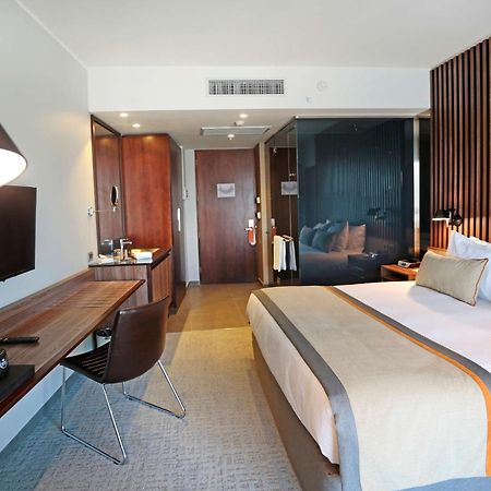 Doubletree By Hilton Santiago Kennedy, Chile Hotel Exterior foto